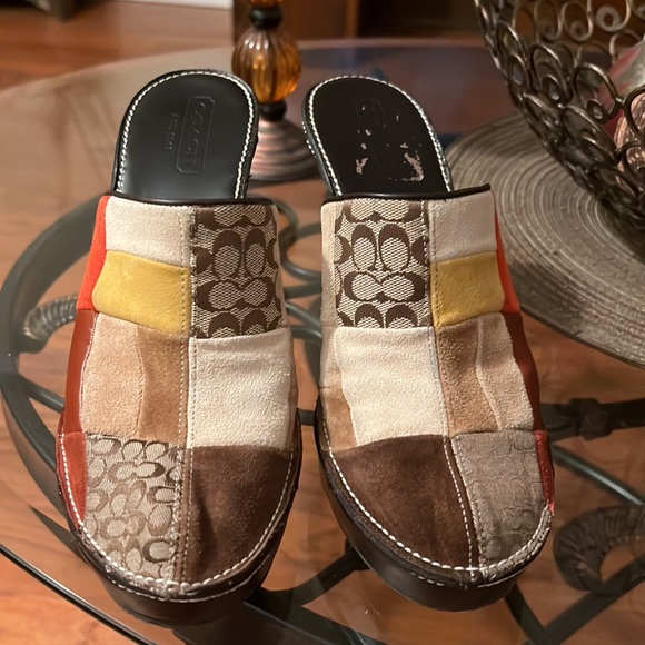 Authentic Vintage Coach heels 👠 - Picture 2 of 11